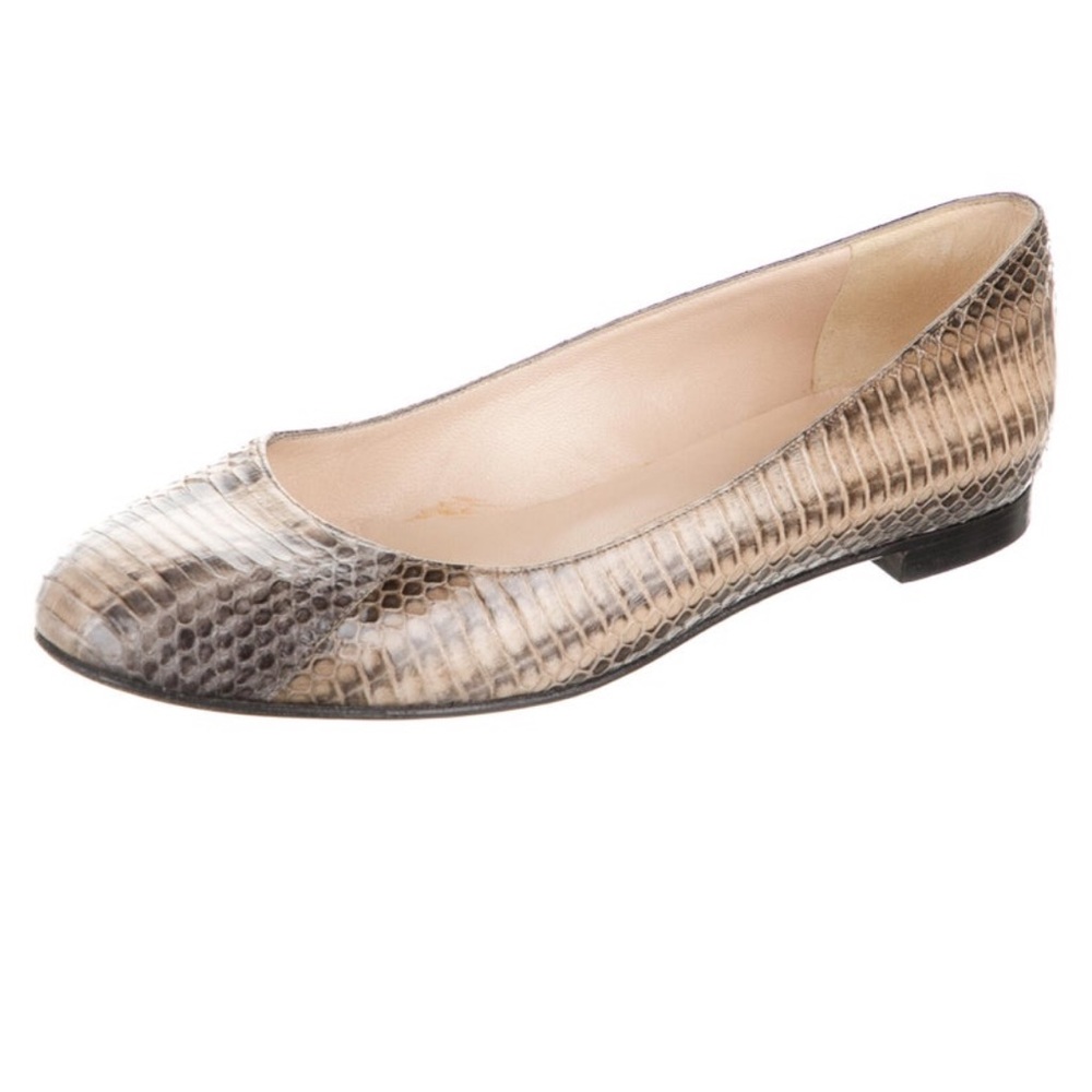 Manolo Blahnik
Snakeskin Flats
Size: 6|IT36